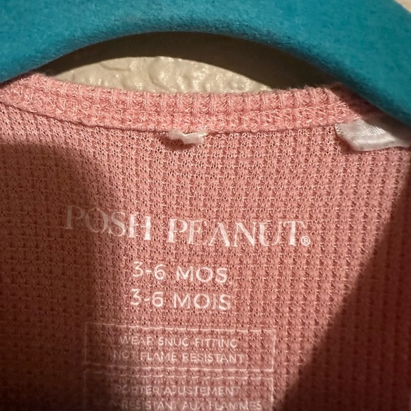❤️$10 FLASH SALE❤️Posh Peanut Viscose Bamboo Footie 3-6M - Picture 2 of 3